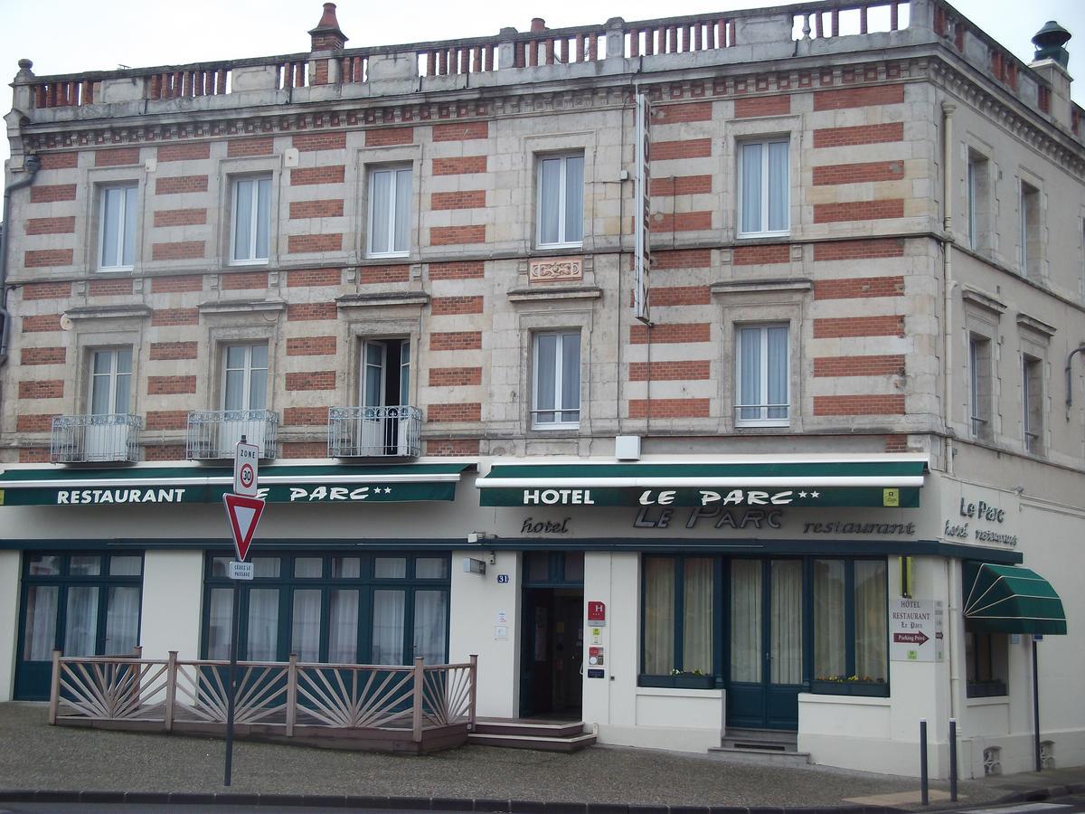 Hotel Restaurant Le Parc Moulins  Exterior photo